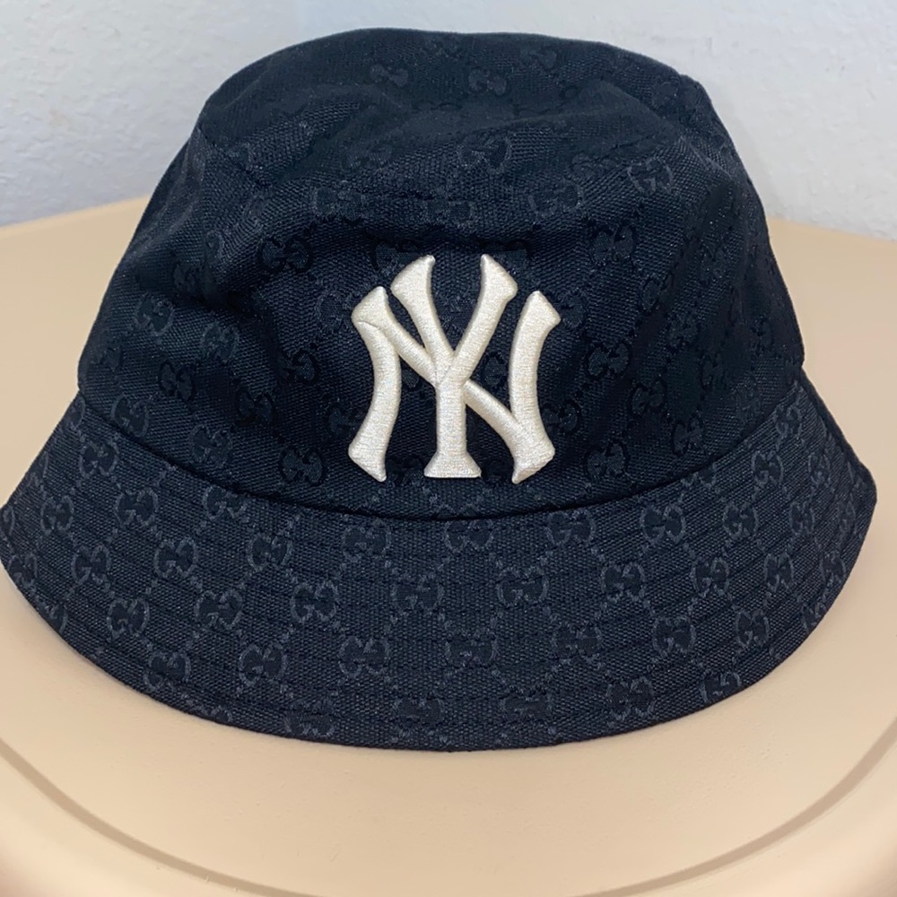 Black GG x NY bucket hat
